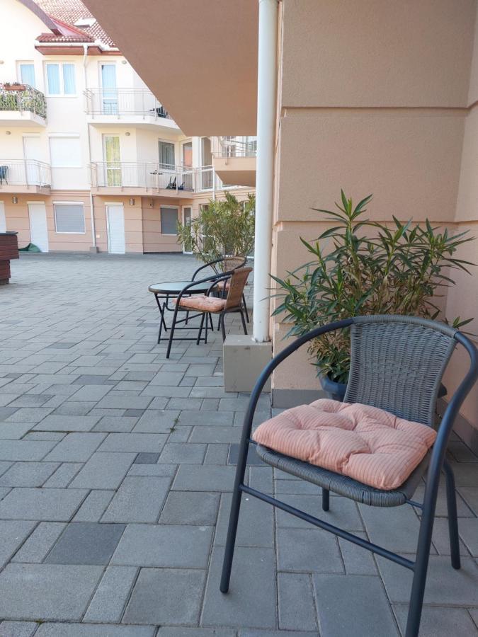 Myrelax Apartment - Hajdúszoboszló מראה חיצוני תמונה