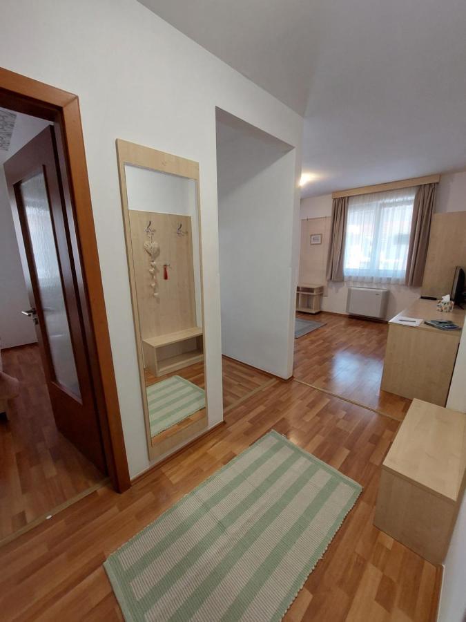 Myrelax Apartment - Hajdúszoboszló מראה חיצוני תמונה